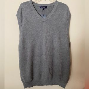Men’s grey sweater vest